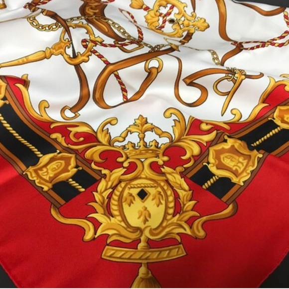 Vintage 80s/90s Square Scarf, Head Scarf, Neck Scarf, Traditional Scarf - Picture 7 of 10